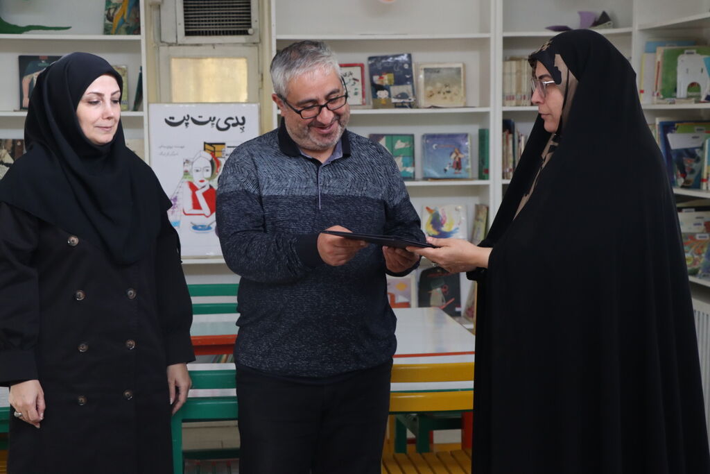 تأکید بر توسعه‌ی عدالت فرهنگی و کنشگری نوجوانان