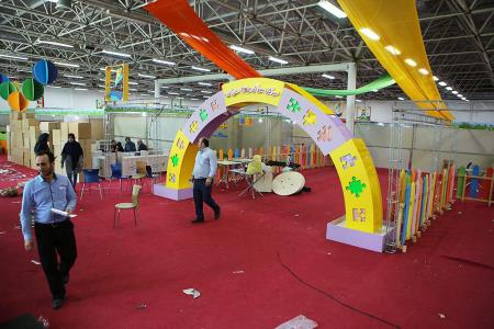 آماده‌سازی فضای دومین جشنواره ملی اسباب‌بازی کانون